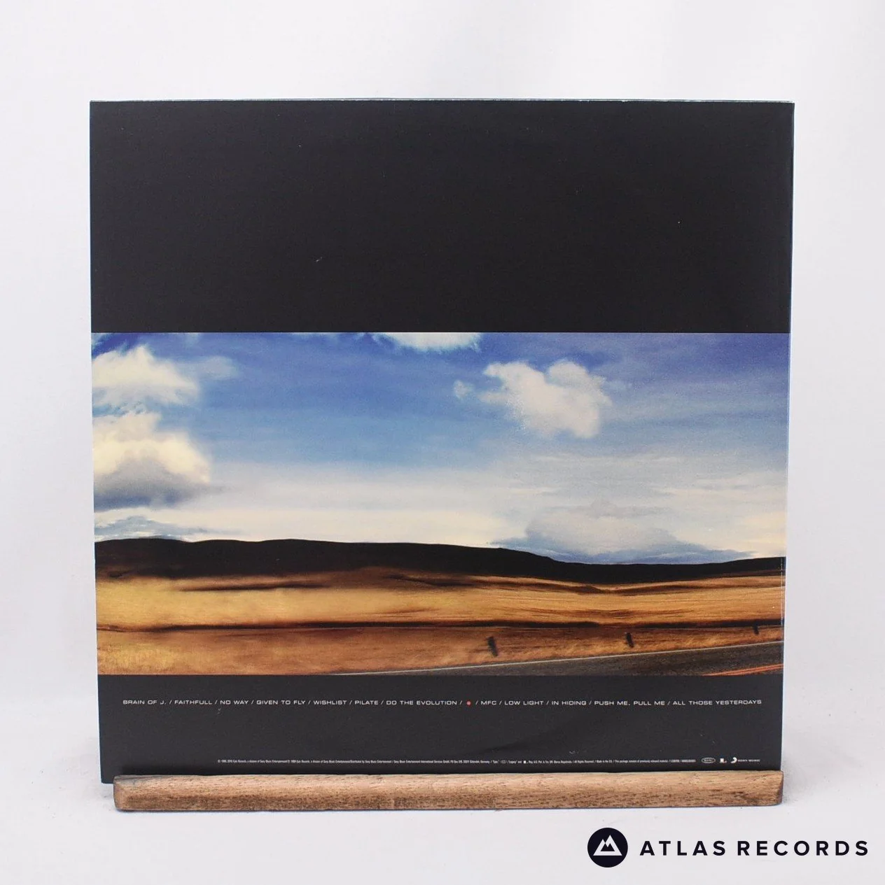 Pearl Jam - Yield - Die-Cut Sleeve Mpo LP Vinyl Record - EX/NM - Image 2