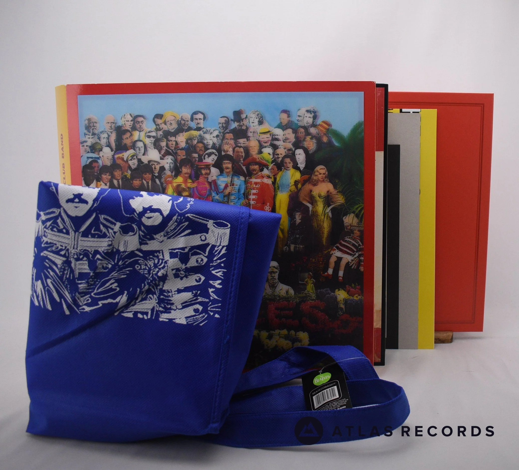 The Beatles - Sgt. Pepper's Lonely Hearts Club Band - 4 x CD + Blu-ray + DVD