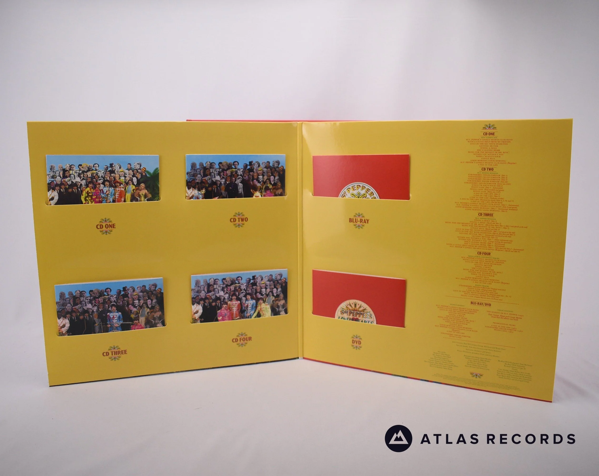 The Beatles - Sgt. Pepper's Lonely Hearts Club Band - 4 x CD + Blu-ray + DVD - Image 3