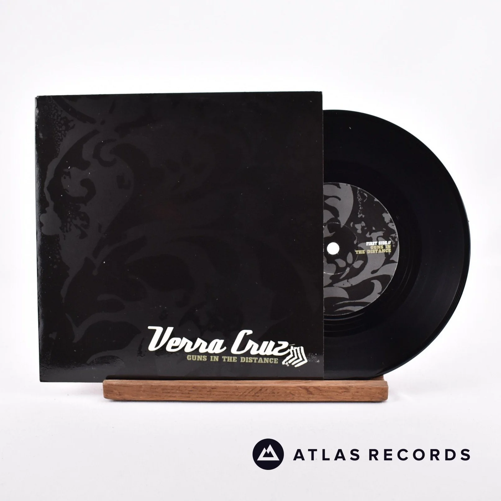 Verra Cruz - Guns In The Distance - 7" Vinyl Record - NM/NM